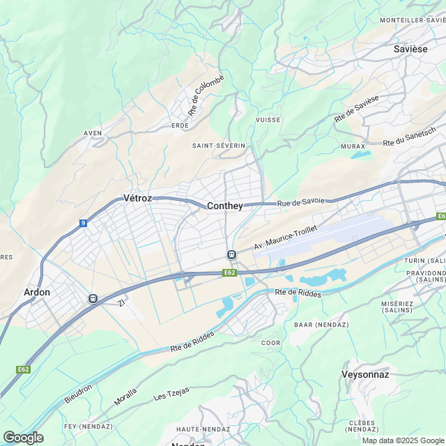 Lumineux Attique 4 pièces vitrés avec balcon-terrasse en angle de 45m2 et finition de qualité - undefined