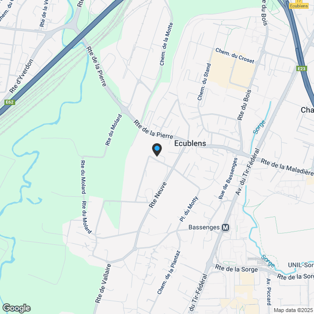 Appartement 3.5 pièces lumineux avec terrasse et jardin privé - Karte