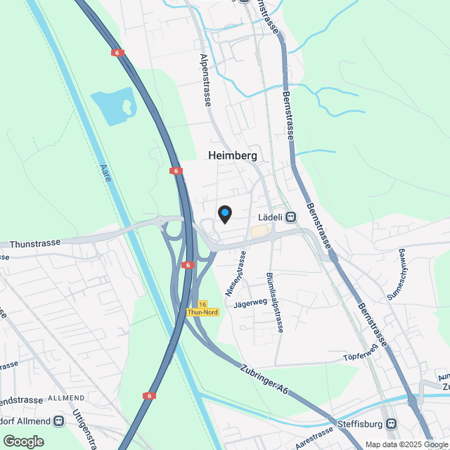 Neubau 4-Familienhaus mit Gartenwohnung und Attika - Karte