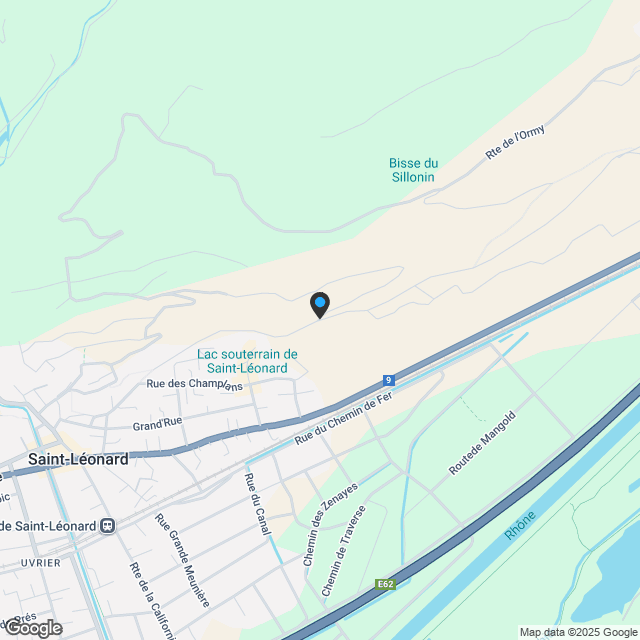 41/2 Zimmerwohnung im Erdgeschoss mit Terrasse und privatem Garten - Karte
