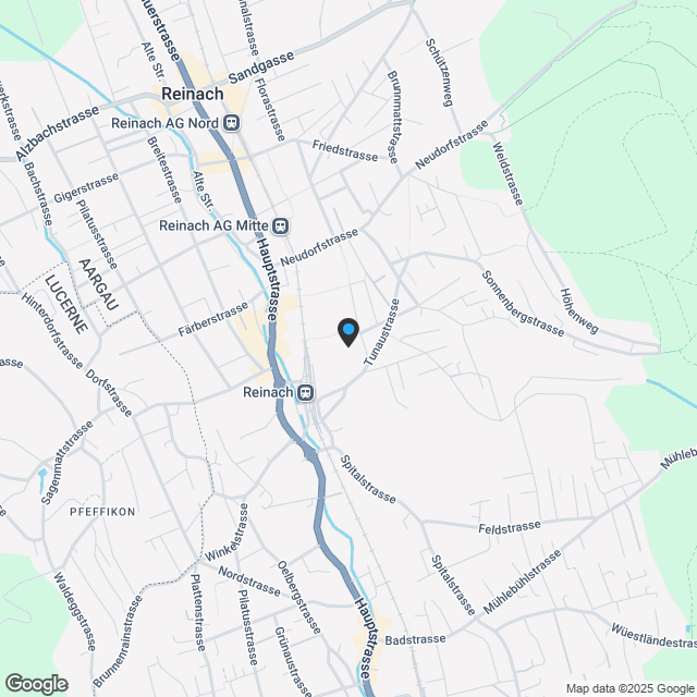 Topp Attika mit 137 m2 Terrasse an idyllischer und zentraler Lage - Karte