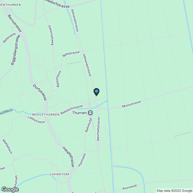 Neuwertige Dachwohnung mit Galerie - Karte