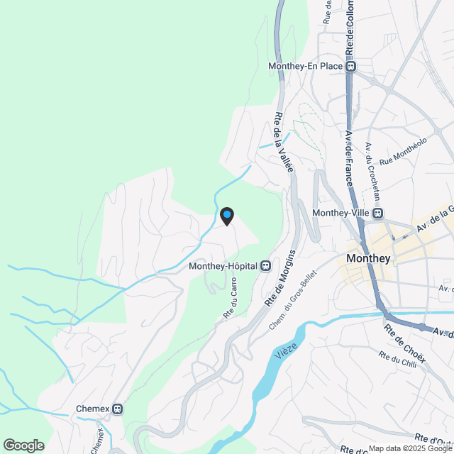 Appartement de 4,5 pièces aux combles avec sous-sol et garage double. - Karte