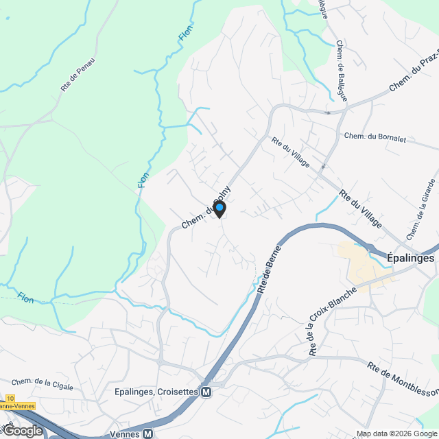 A 10 minutes du métro, Savigny au centre du village - Karte