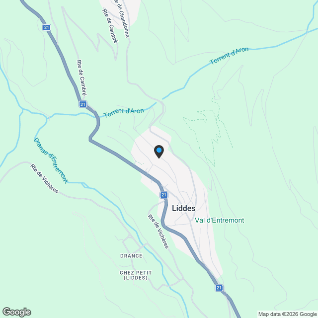 Magnifique chalet, spacieux, rénové avec un garage + terrasse - Karte