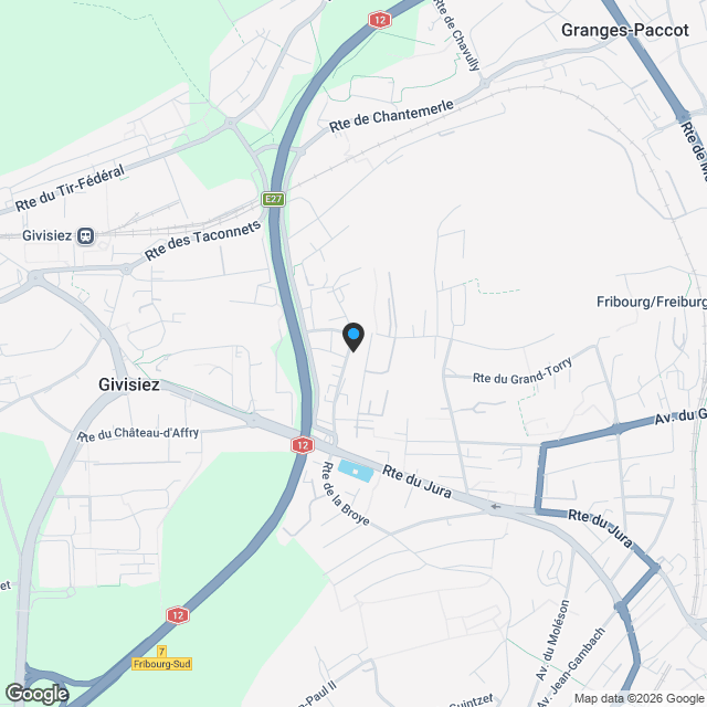 Appartement 4.5 pièces Élégance architecturale à 2 pas du centre-ville - Karte