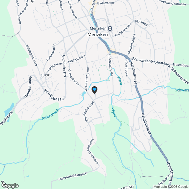 modern, einzigartig, mit Sportplatz und Freibad in unmittelbarer Nähe - Karte