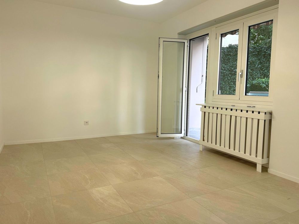 Komplett renoviert mit großem Garten - Bild 3