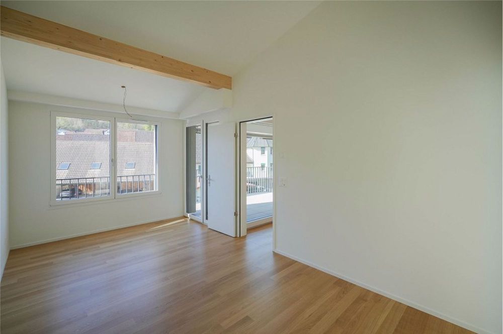 Nachhaltig + zentral wohnen: Noch eine bezugsbereite 4.5 Zimmer-Dachwohnung - Bild 12