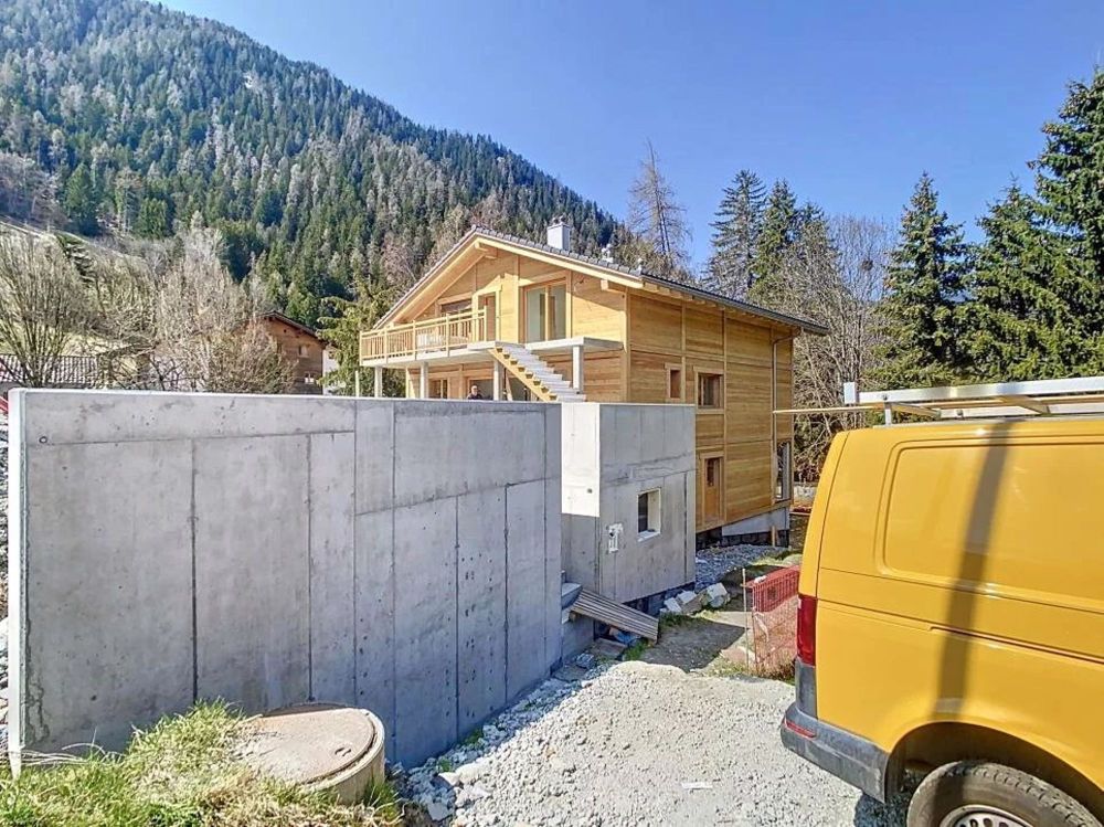 Großzügige Familienwohnung, völlig neu! - Bild 5