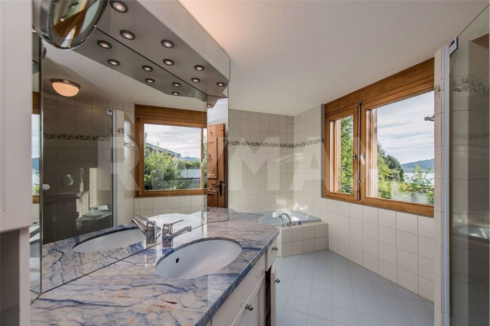 WENIGE SCHRITTE ZUM SEE: SONNIGES 6 ZIMMER HAUS - Bild 6