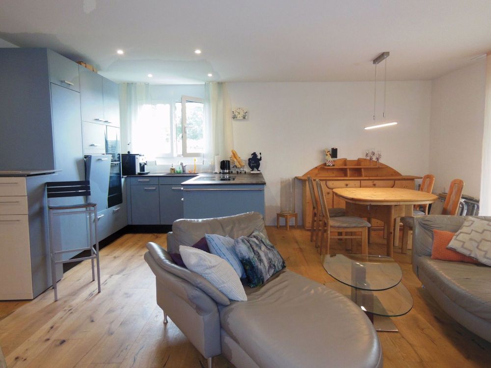 Moderne 3.5-Zimmerwohnung mit eigenem Garten in Heremetschwil-Staffeln - Bild 3