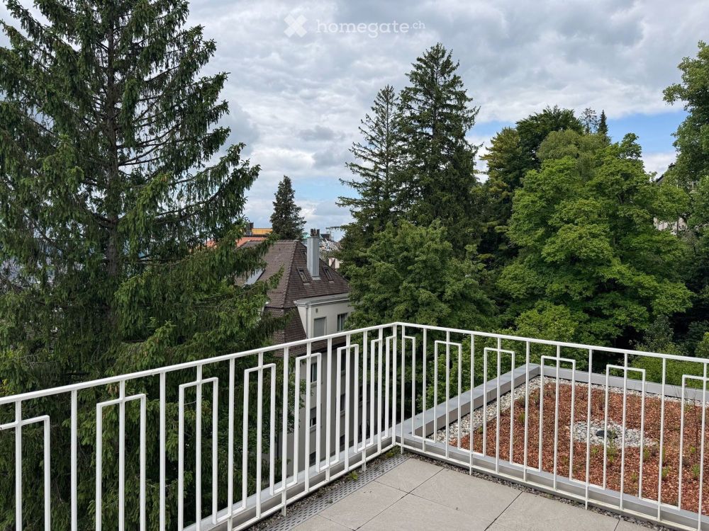 Exklusive 2.5-Zimmer-Attikawohnung mit traumhafter Aussicht am Zürichberg (Kreis 7) - Bild 2