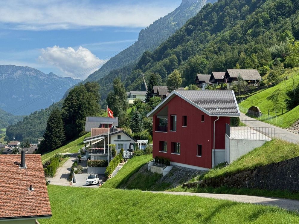 3½ -Zimmer Tiny Villa an schöner Aussichtslage mit unverbaubarer Seesicht - Bild 1