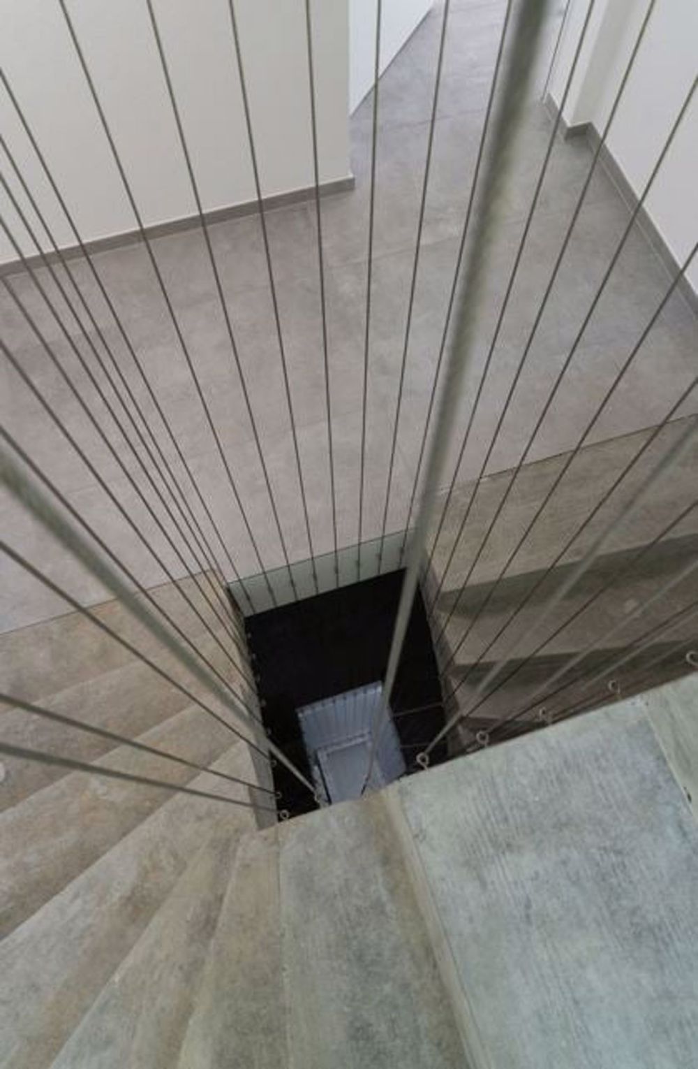 Neubau außerhalb des Marktes Gampelen - Bild 4