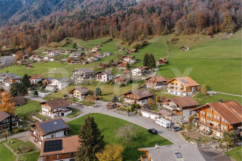 Hier entstehen wahre Wohn-Bijous: 3.5-Zimmer-Dachwohnung in Neubau in Brienz - Bild 13