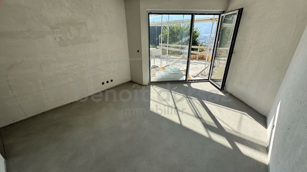 Neue 4,5-Zimmer-Wohnung mit Garten von 409 m2 / Gravelone - Suite parentale