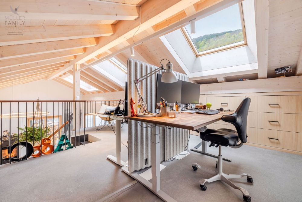 Exklusive 3 1/2 Zimmer-Dachwohnung (Erstwohnung) mit Wohnkomfort auf höchstem Niveau und atemberaubender Aussicht - Bild 4