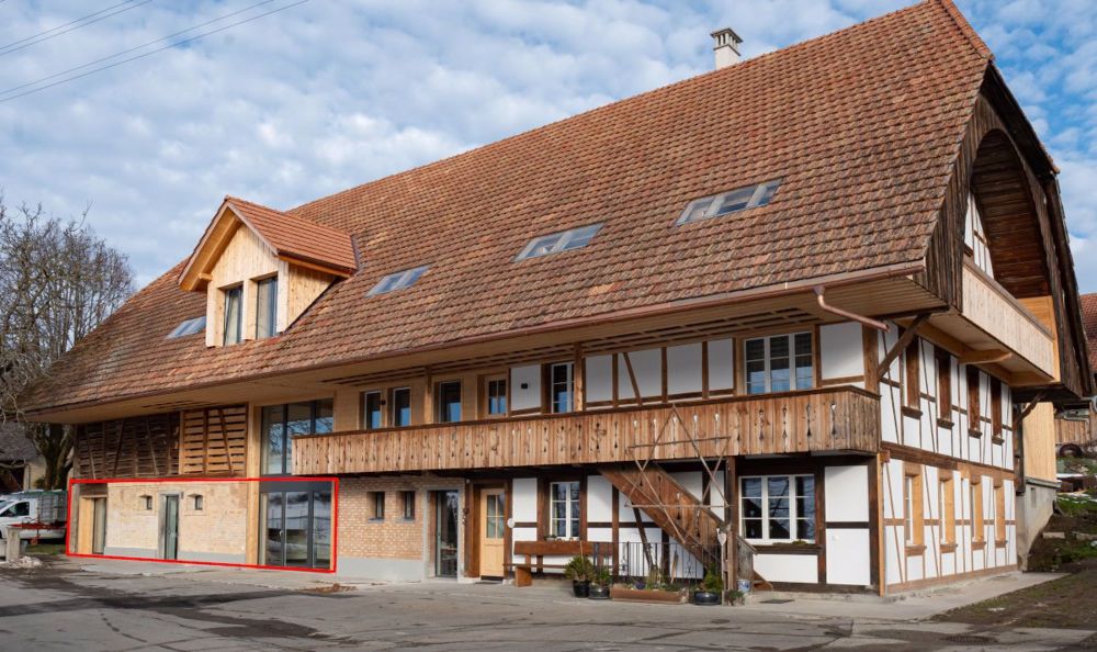 4.5 Zimmer Parterrewohnung im frisch umgebauten Bauernhaus - Bild 1