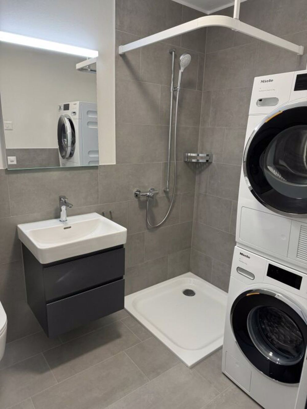 Erstbezug in Pratteln - 2.5 Zimmer-Maisonettwohnung im 2. OG/DG - Bild 3