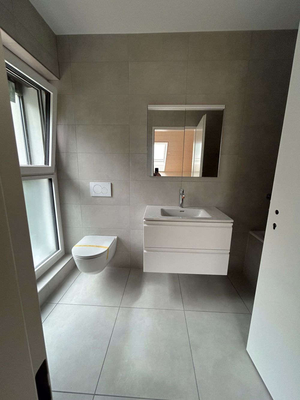 ERSTVERMIETUNG: Traumhafte Dachwohnungen im ruhigen, ländlich geprägten Thierachern bei Thun - Bild 11