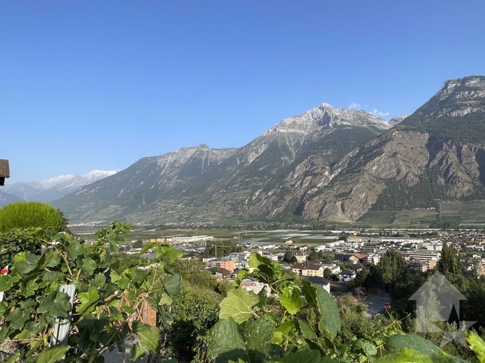 Wohnung 3,5 Zimmer mit 100m2 und Garten von 145m2 und 2 Parkplätzen - Bild 3