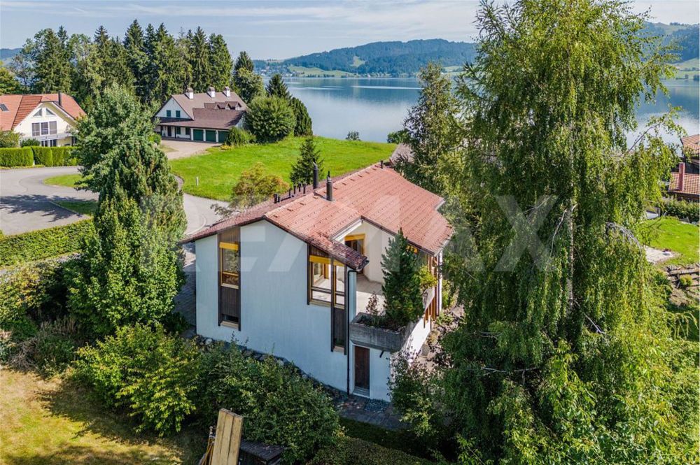 WENIGE SCHRITTE ZUM SEE: SONNIGES 6 ZIMMER HAUS - Bild 1