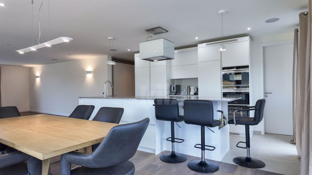 Prächtige moderne Villa von 250m2 mit sorgfältiger Ausführung - Bild 4