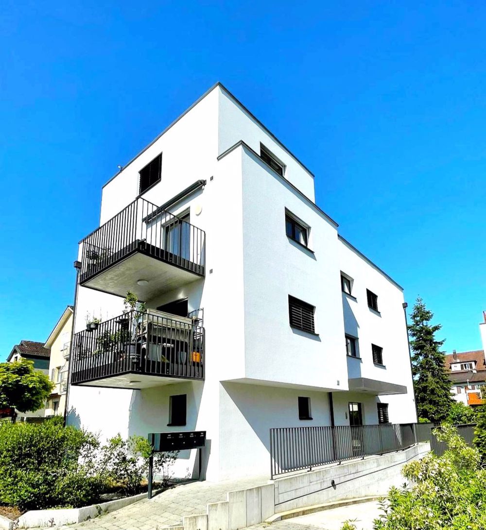 Traumhafte und exklusive Attika-Wohnung in Zürich-Seebach - Bild 1