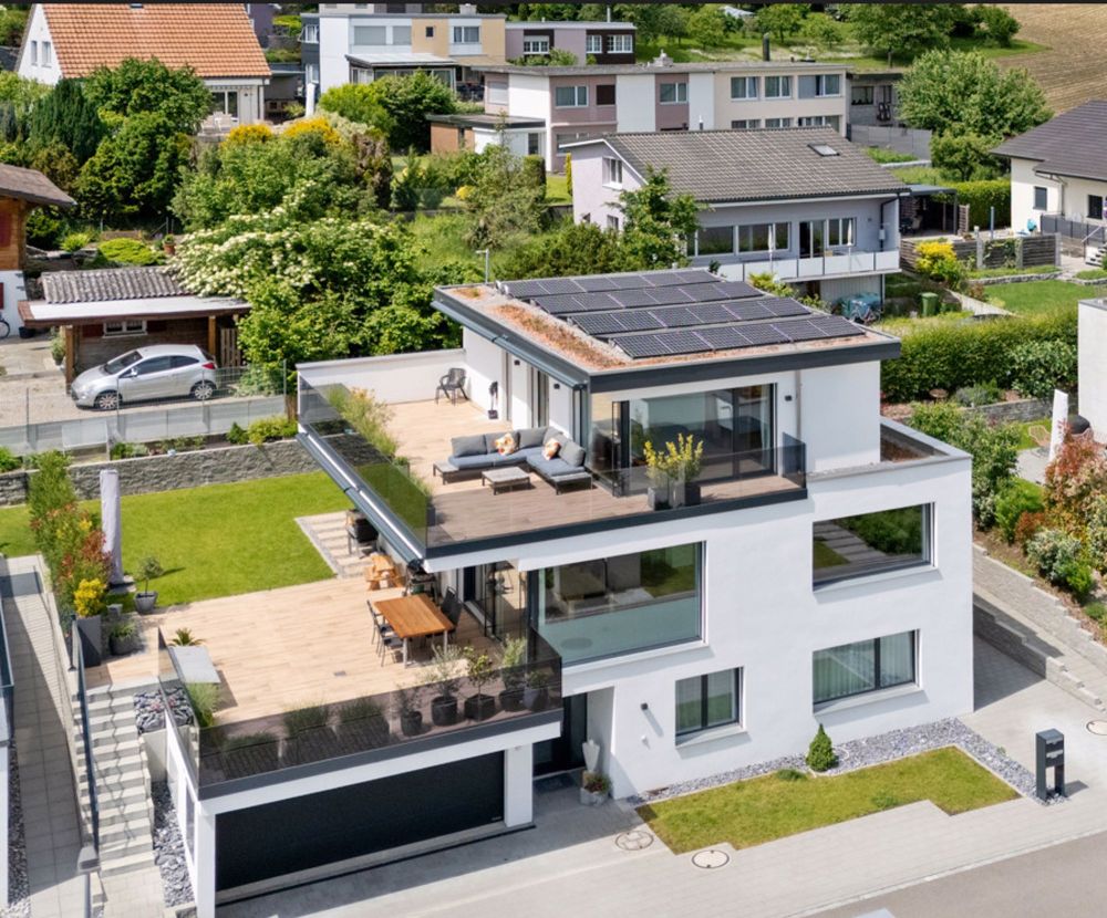 Exklusive Wohnperle mit atemberaubender Panoramasicht, vielseitigem Ra - Exklusive Wohnperle