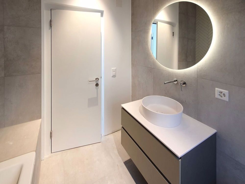 Traumhafter Blick auf den See - mit Balkon und Garten - Bild 8