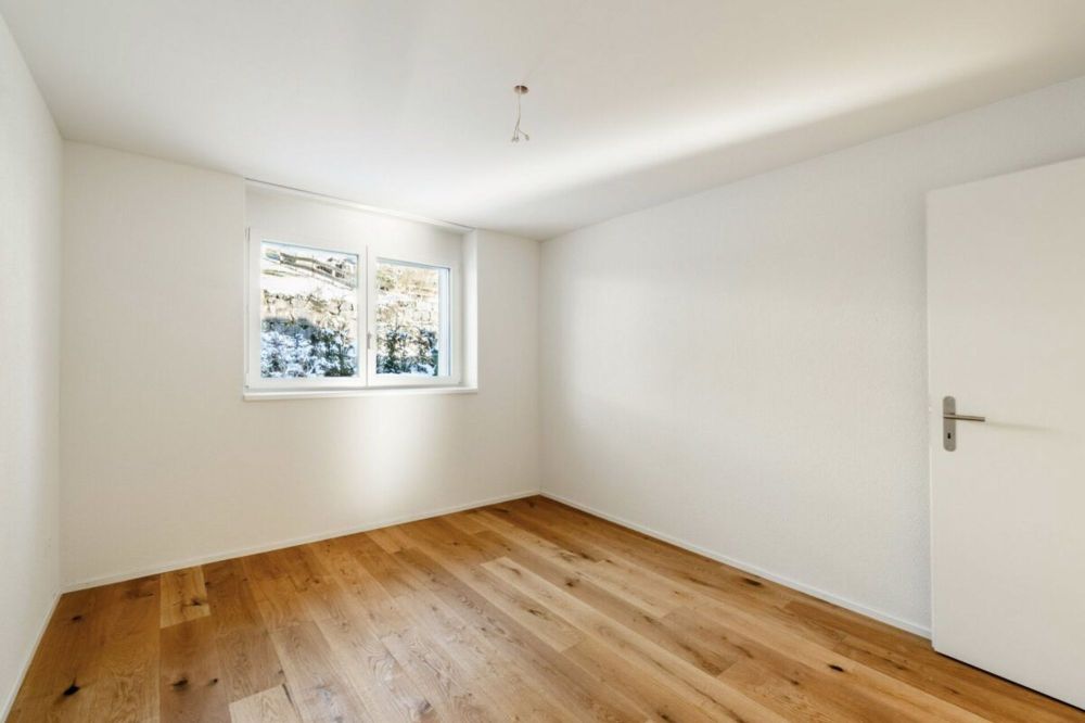 Neue 4.5-Zimmer-Wohnung mit Balkon - Bild 3