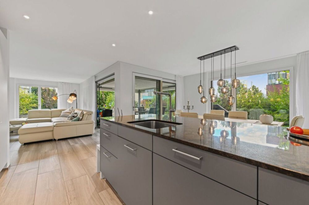 Exklusive Gartenwohnung mit Terrasse und idyllischem Garten in zentraler Lage - Bild 7