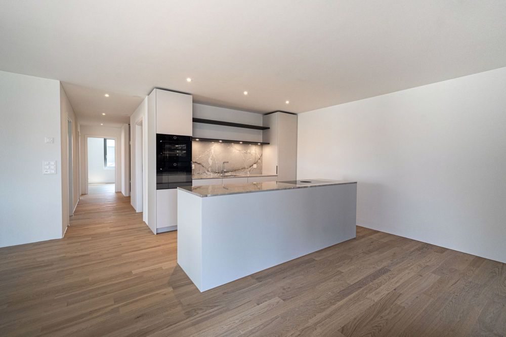 Modern ausgebaute 4.5-Zimmer Wohnung mit gedecktem Sitzplatz - Bild 2