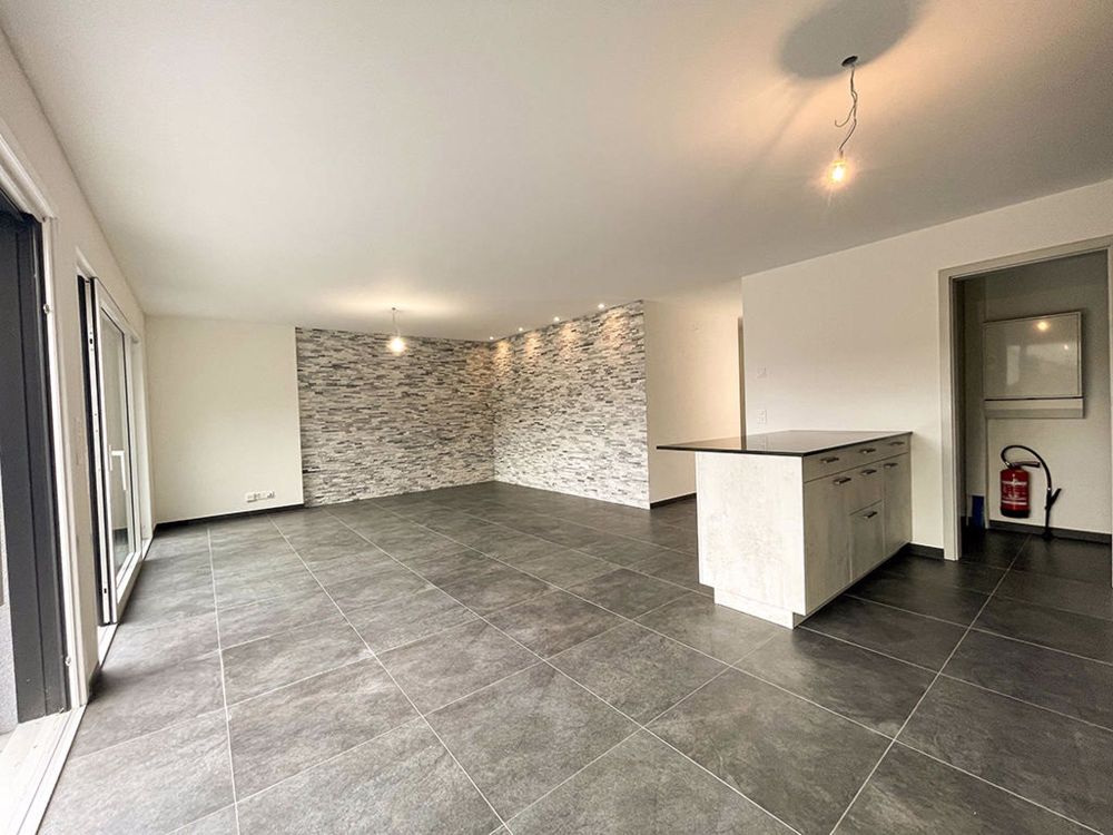DORÉNAZ - BEL APPARTEMENT CONTEMPORAIN NEUF - BEAU JARDIN - 3.5 PIECES - Bild 2