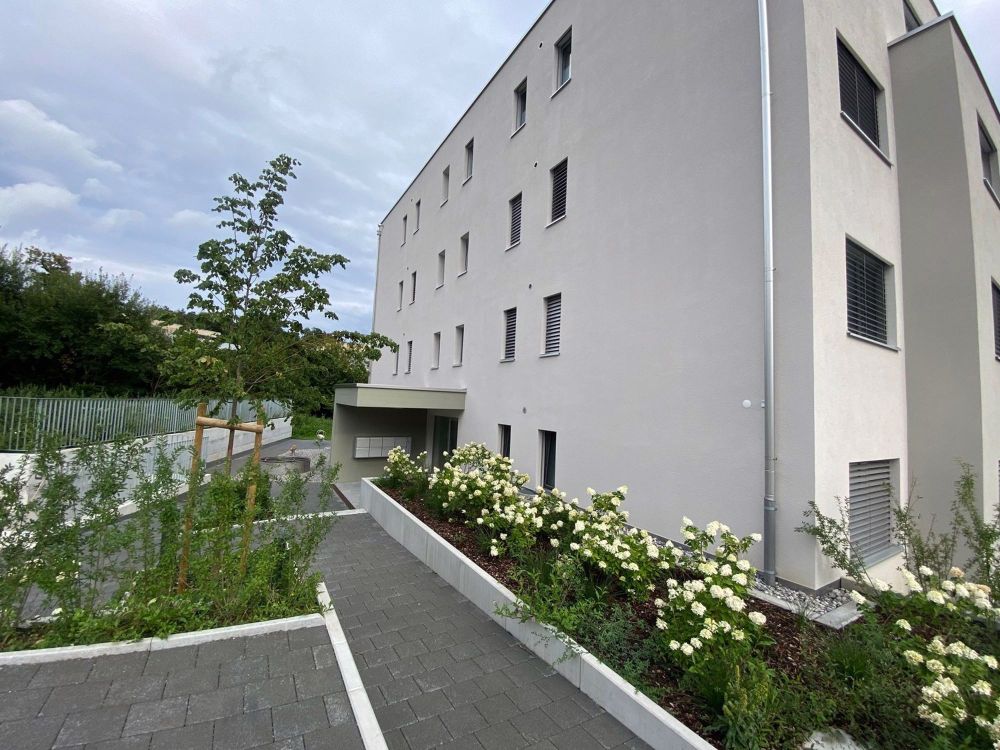 Exklusive Attikawohnung mit grosser Terrasse und Weitsicht - Bild 3