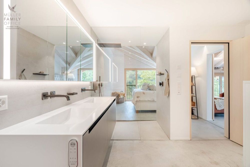 Exklusive 4 1/2 Zimmer-Dachwohnung (Erstwohnung) mit Wohnkomfort auf höchstem Niveau und atemberaubender Aussicht - Bild 9