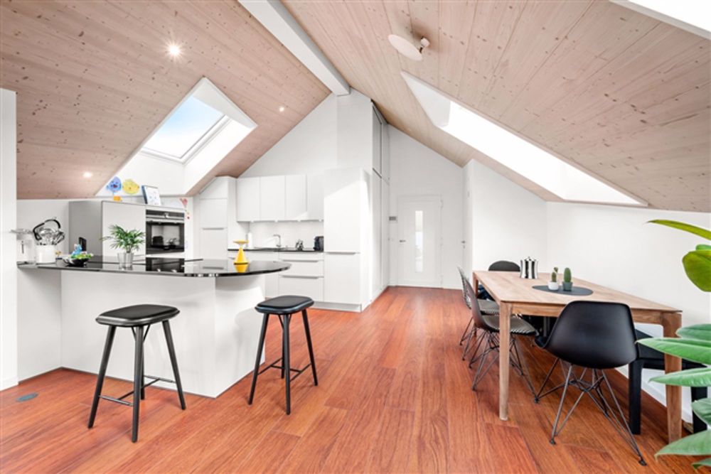 Eine einzigartige Kulisse zwischen See, Weinbergen und Bergen - Bild 5