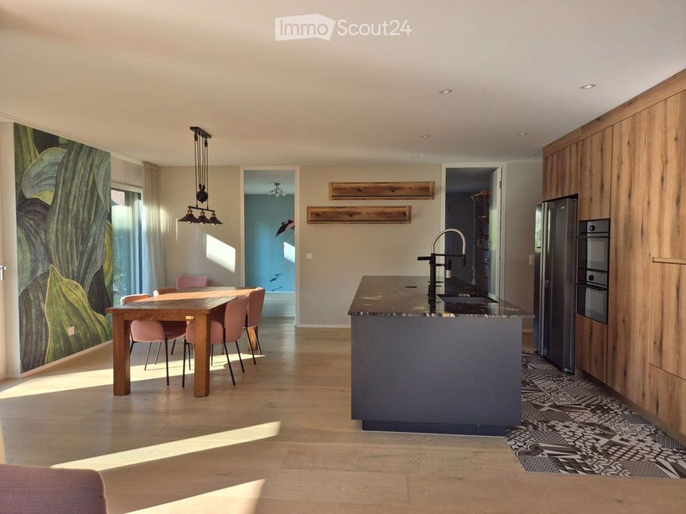 5 ½-Zimmer Gartenwohnung mit grossem Landanteil & Sitzplatz - Bild 3