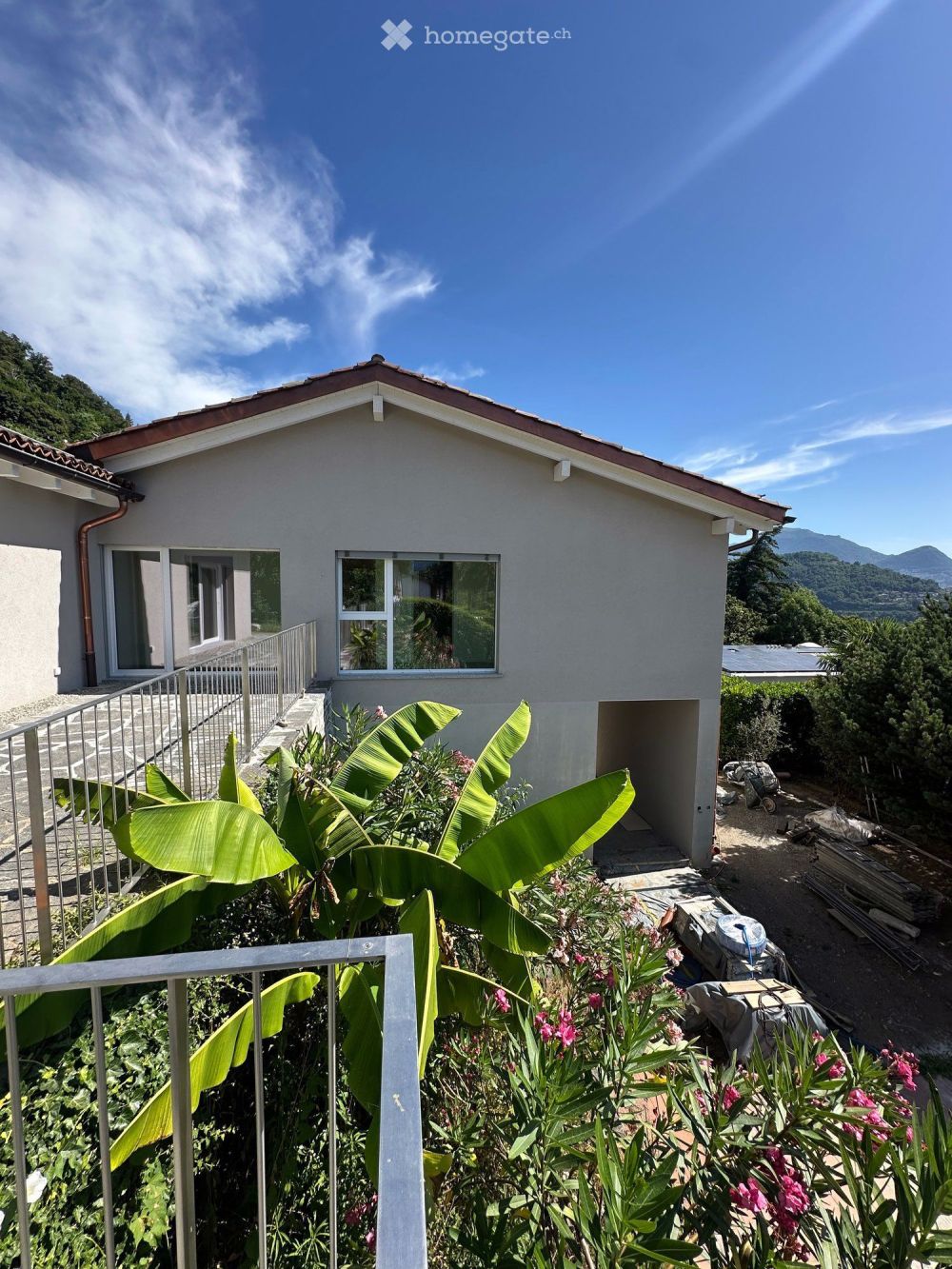 Elegantes Neubau-Villen mit Pool - Bild 3
