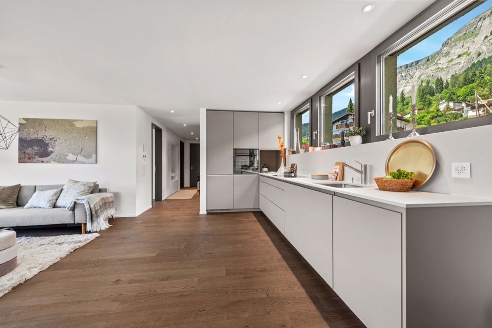 Flims: 3.5-Zimmer-Wohnung mit Raumgefühl, Ruhe und Berglandschaft - EN797_Küche
