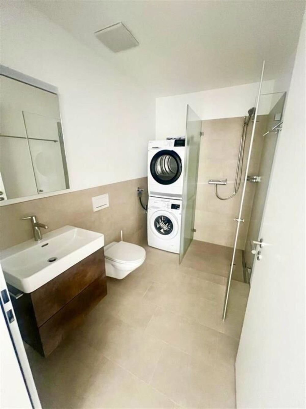 Neue 3.5 Zimmerwohnung an zentraler Lage - Bild 6