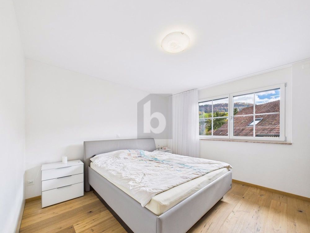 PREISHIT! TRAUMHAFTE AUSSICHT AN RUHIGER LAGE - Bild 3