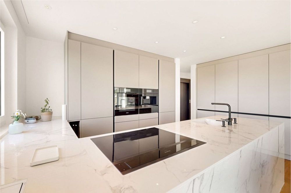 exklusives 5.5 Zi-Einfamilienhaus mit Lift, See- und Bergsicht, Photovoltaikanlage, LOXONE - Bild 6