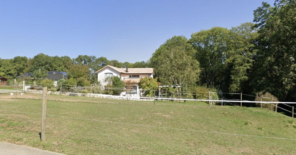 Großes Grundstück von über 3'300 m², ideal für Wohnbauprojekt - Bild 1