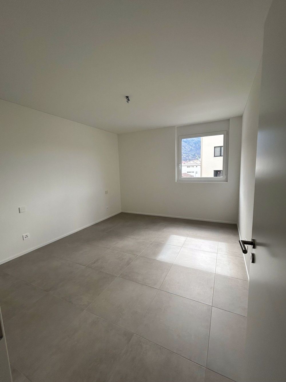 Appartamento 4.5 locali, posizione comodissima - Bild 8