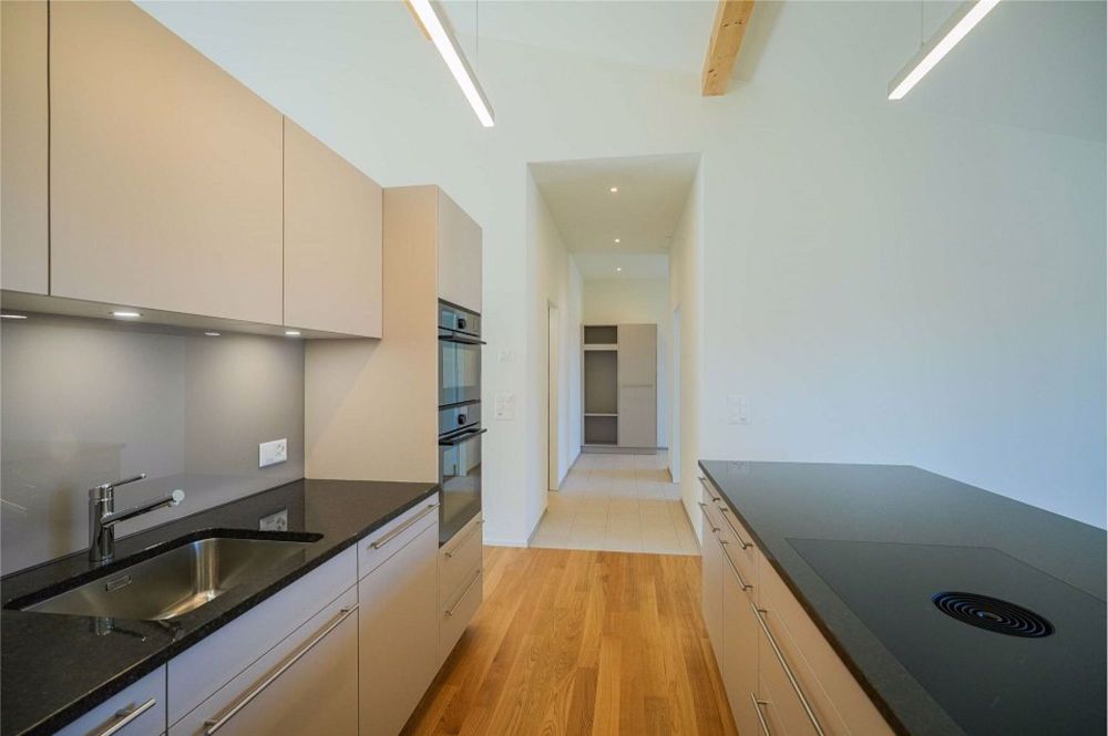 Nachhaltig + zentral wohnen: Noch eine bezugsbereite 4.5 Zimmer-Dachwohnung - Bild 4