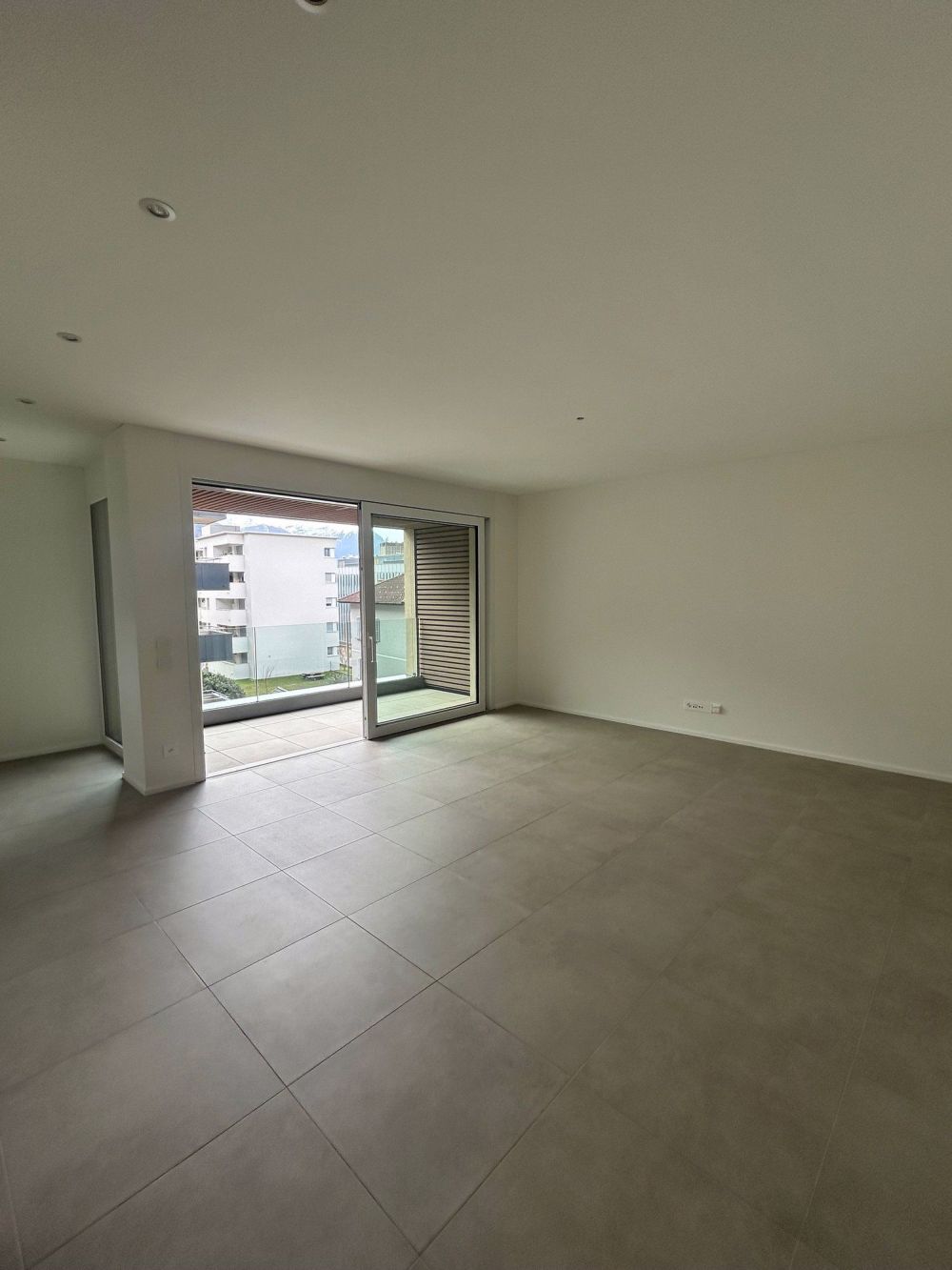 Appartamento 2.5 locali con giardino privato - Bild 7