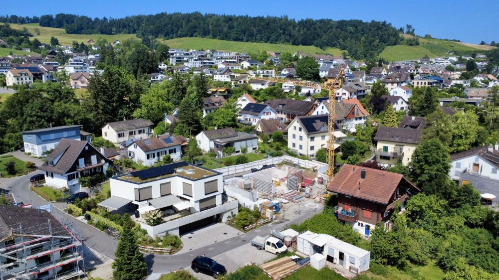 Exklusive 4.5 Zimmer Gartenwohnung mit Seesicht an bester Lage in Stäfa - Bild 2
