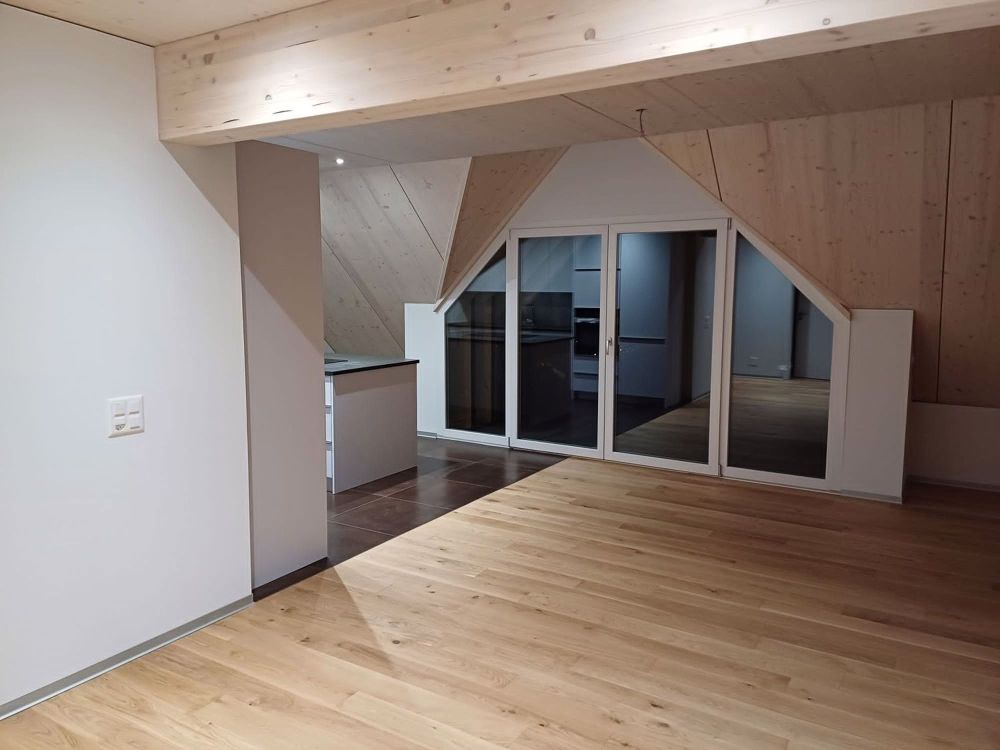 Wunderschöne moderne 4.5 Zimmer-Duplexwohnung im Herzen von Kriegstetten - Bild 5